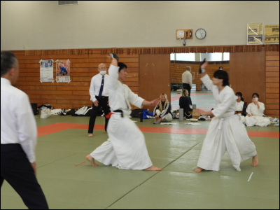 �������E���q�������掎��