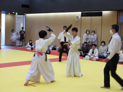 ���w���̕��E��������