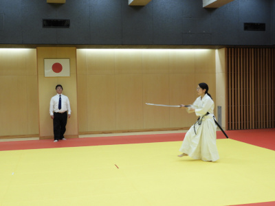 �������E�g���������E���i��