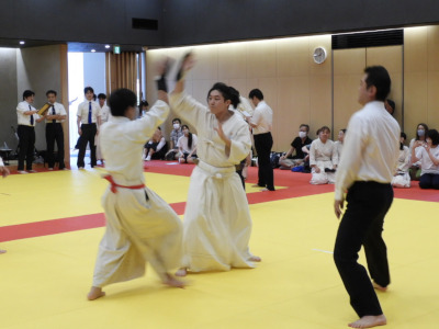 �j�q�ō����掎��