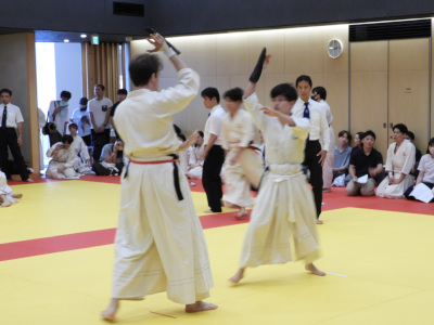 �������掎��