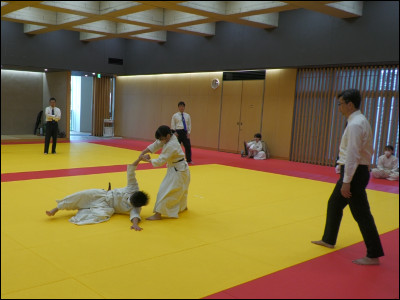 �������E��i�ߋZ���掎��