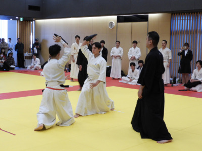 ���C���E��������