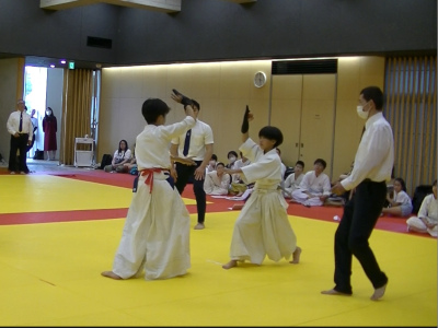 �c�̐�E��������