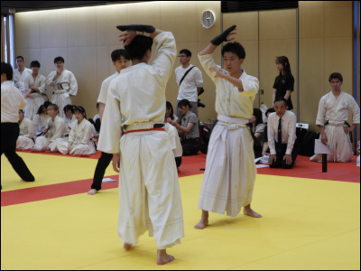 �������掎��