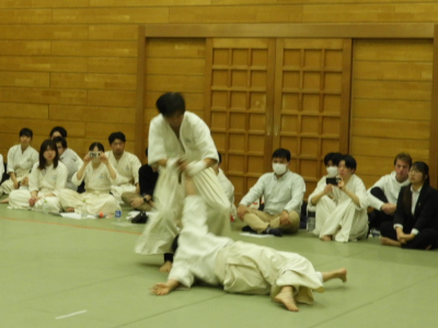 ���R�`�E����̕�