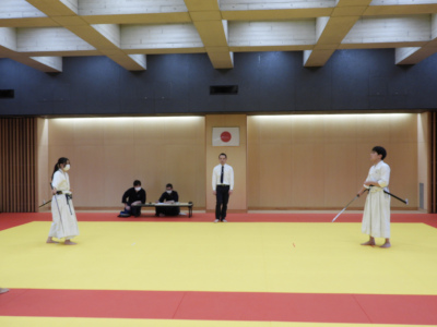 �������E�O�i��